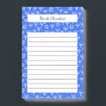 Menorah Star van David Hanukkah Blue CUSTOM Notiti Post-it® Notes<br><div class="desc">Maak uw boodschappenlijstjes stijlvol met deze aanpasbare boodschappen voor boodschappen,  maaltijdplanning of een aanpasbare laptop. Pas tekst aan of voeg deze toe aan uw behoeften. Houd of schrap ook de lijnen. Bekijk mijn winkel voor meer groottes en stijlen!</div>