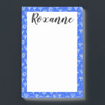 Menorah Star van David Hanukkah GEPERSONALISEERD N Post-it® Notes<br><div class="desc">Maak uw boodschappenlijstjes stijlvol met deze aanpasbare boodschappen voor boodschappen,  maaltijdplanning of een aanpasbare laptop. Pas tekst aan of voeg deze toe aan uw behoeften. Houd of schrap ook de lijnen. Bekijk mijn winkel voor meer groottes en stijlen!</div>