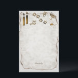 Menorah, ster van David Candles Briefpapier<br><div class="desc">Dit schrijfblok is bedrukt met een knap ontwerp op papyrus met kaarsen,  een menorasterren van David en Hebreeuws en oprecht,  jouw naam of de naam van de persoon aan wie je dit papier zult schenken.</div>