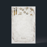 Menorah, ster van David Candles Briefpapier<br><div class="desc">Dit schrijfblok is bedrukt met een knap ontwerp op papyrus met kaarsen,  een menorasterren van David en Hebreeuws en oprecht,  jouw naam of de naam van de persoon aan wie je dit papier zult schenken.</div>