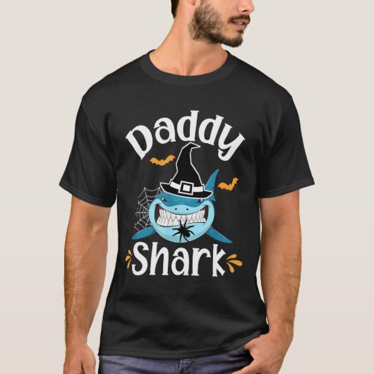 Mens Daddy Shark Funny Halloween Daddy Announcemen T-shirt (Voorkant)