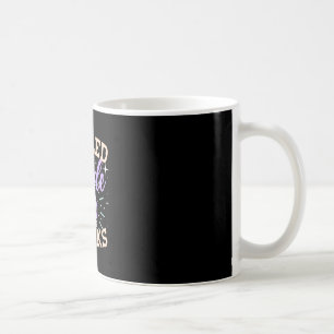 Mens gedreven door schaduw en ijsdranken zon koffiemok
