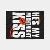 Mens He's My Midnight Kiss Happy New Year Matching Fleece Deken (Voorkant (Horizontaal))