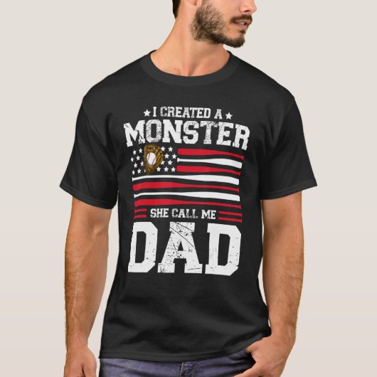 Mens I Created A Monster She Calls Me Dad Softball T-shirt (Voorkant)