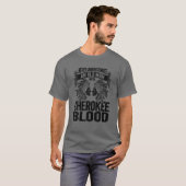 Mens Indigenous Never Underestimate An Old Man Wit T-shirt (Voorkant volledig)