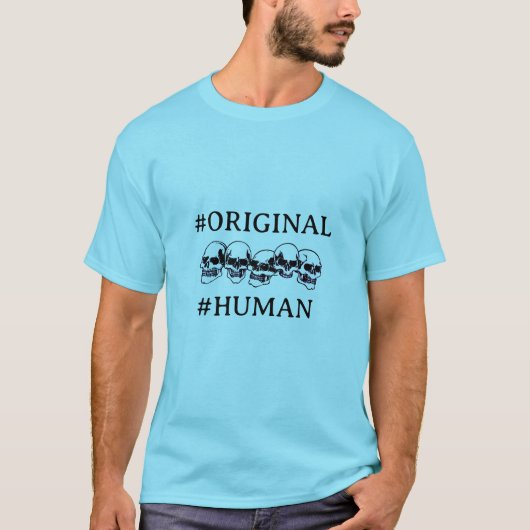 #MENS MET schedels IN BLAUW T-shirt (Voorkant)