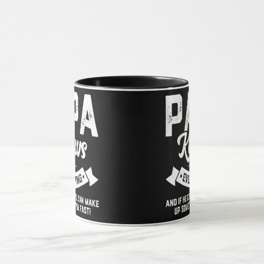 Mens Papa Knows Everything 60th Gift Funny Mok (Midden)