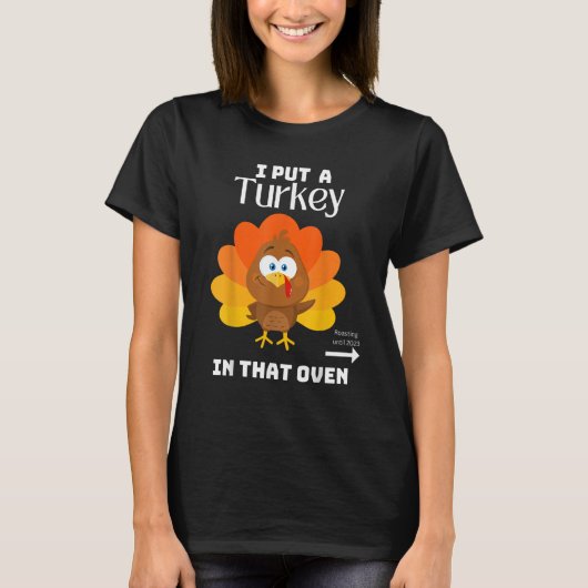 Mens Papa Thanksgiving Pregnancy I Put Turkey In T T-shirt (Voorkant)
