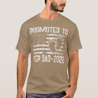 Mens Promoted to Step Dad Est 2022 Vintage First T T-shirt