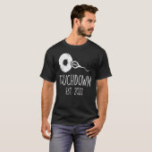 Mens Touchdown Sperm Egg 2022 Funny Pregnancy Anno T-shirt (Voorkant volledig)