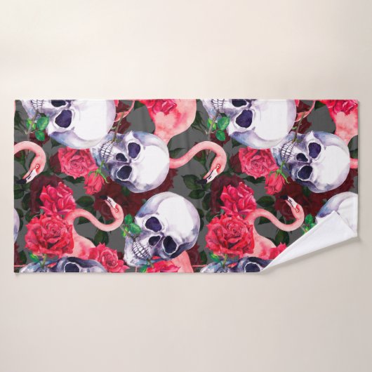 Menselijke schedel met flamingo en rode rozenbloem badhanddoek (Badhanddoek)