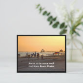 Mensen bij zonsondergang Fort Myers Beach Feestdagenkaart (Staand voorkant)