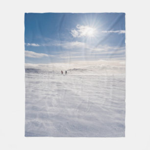 Mensen die over sneeuw lopen, IJsland Fleece Deken