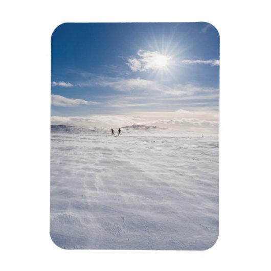 Mensen die over sneeuw lopen, IJsland Magneet (Verticaal)