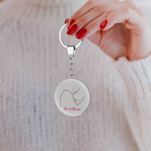 Mensen hebben te maken met sleutelhanger