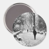 Mensen in het park op sneeuwwinterdag magneet (Voorkant / Achterkant)