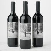 Mensen in het park op sneeuwwinterdag wijn etiket (Flessen)