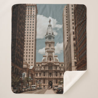 MENSEN KUNNEN OP STREET NAAR HOGE GROTE GEBOUWEN SHERPA DEKEN