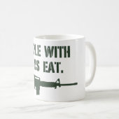 Mensen met Pistolen eten Mok (Voorkant rechts)