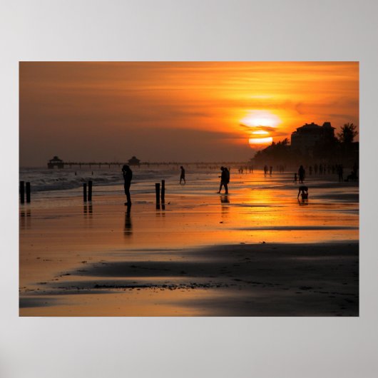 Mensen op het strand aan de oceaan poster (Voorkant)