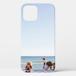 Mensen op witte zanden op het strand Case-Mate iPhone case