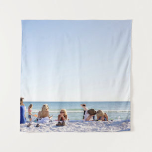 Mensen op witte zanden op het strand wandkleed