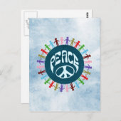 Mensen verenigd in de wereld in een vredessymbool briefkaart (Voorkant / Achterkant)