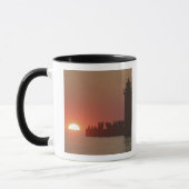 Mensen vuurtoren zonsondergang silhouet bij Zuid Mok (Links)