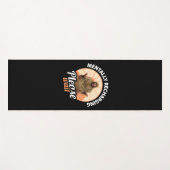 Mentaal opladen, wacht alsjeblieft grappig Bigfoot Yogamat (Voorkant (horizontaal))