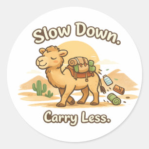Mental Wellness Maand Gezellige Kameel Illustratie Ronde Sticker