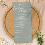 Menu Elegant Silver Sage Signature Wedding<br><div class="desc">Deze moderne menukaart is voorzien van een Elegant Silver Sage green signature bruiloft-menukaart met de namen van de handtekeningstijl. Deze moderne menukaart kan worden gepersonaliseerd met uw informatie in een witte hoofdletters. Ontworpen door: Thisnotme©</div>