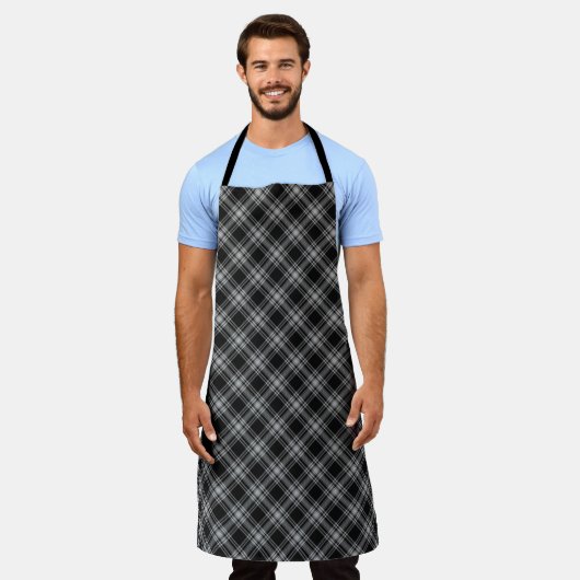 Menzies Black Scottish Tartan Pattern Apron Schort (Gedragen)