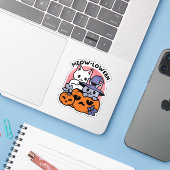 Meow-Loween - Schattige Halloween Cat Design Sticker (Laptop met iPhone)