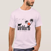 Meow Mode On – Tropical Cat Beach Adventure Design T-shirt (Voorkant)