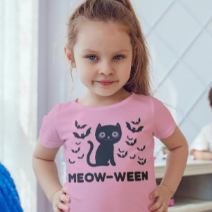 Meow-ween Delight: Zwarte kat en vleermuizen Hallo T-shirt
