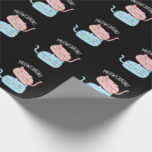 Meowcarons Funny Macaron Pun Dark BG Cadeaupapier (Hoek)