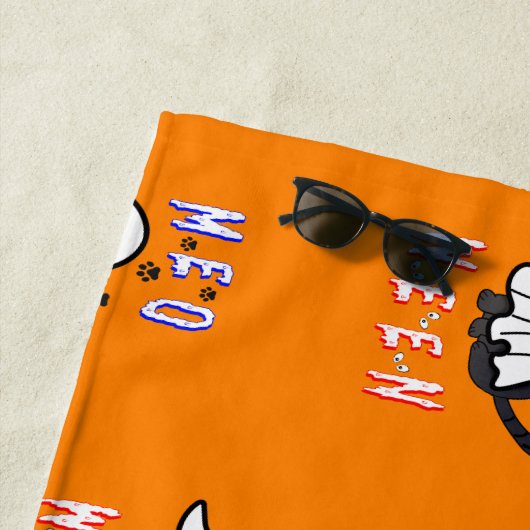 Meoween Ghost Kitten 31 Kat USA Oktober Halloween Strandlaken (In situ)