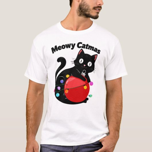 Meowy Catmas - Cat with Christmas ornament T-shirt (Voorkant)