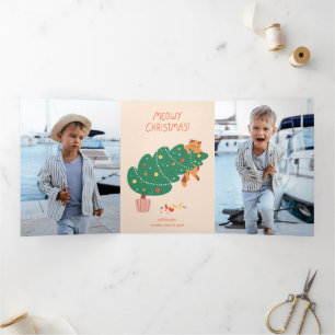 Meowy Christmas - Mischievous Feline Fun Drieluik Wenskaart