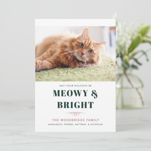 Meowy en Bright Christmas Cat Photo Gag Feestdagenkaart (Staand voorkant)