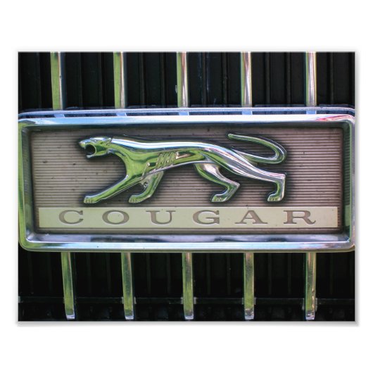 Mercury Cougar Grill Emblem uit 1960 Foto Afdruk (Voorkant)
