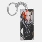 Meredith in brand sleutelhanger (Voorkant Links)