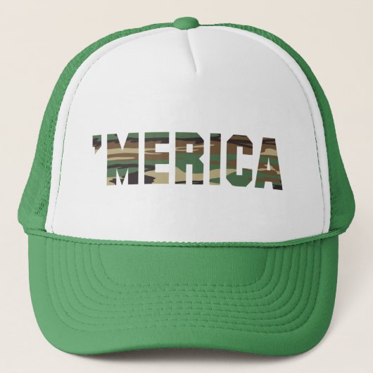 "MERICA Camo Font Trucker Hat (groen) Pet (Voorkant)