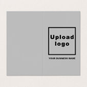 Merk en product op grijs gevouwen Visitekaartje (Buitenkant ongevouwen)