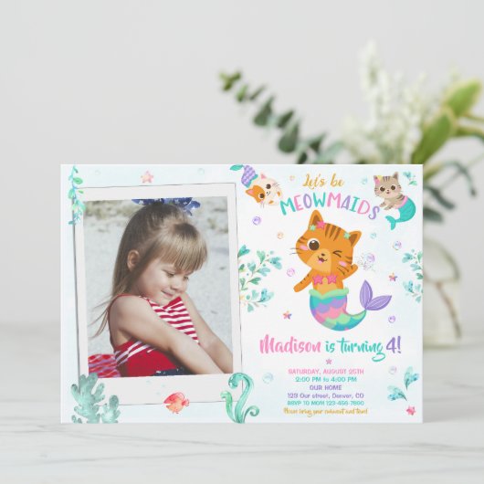 Merkitten verjaardagsuitnodiging Meisje foto Magis Kaart (Staand voorkant)