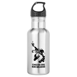 Merkremmen van kuikens met duik waterfles 
