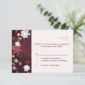 Merlot & White Floral Winter Wedding RSVP (Staand voorkant)