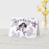 Mermaid Cute Dark Hair onder Zee Birthday Kaart (Gele Bloem)