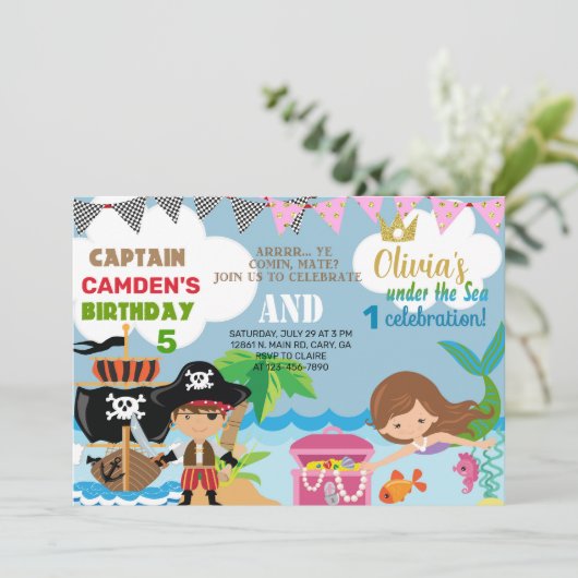 Mermaid en pirate siblings verjaardagsuitnodiging. kaart (Staand voorkant)
