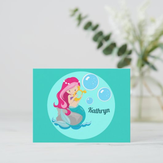 Mermaid Girl Cute Custom Blauwgroen Monogram Kinde Briefkaart (Staand voorkant)